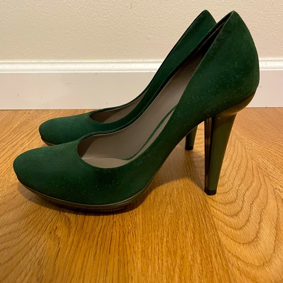 Bottega Veneta Green Suede Pump Heels size 36.5  6.5 - Picture 1 of 6